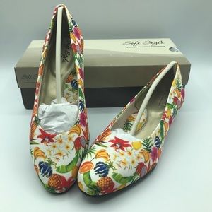 Like new Hush Puppies Soft Style Angel II Pump